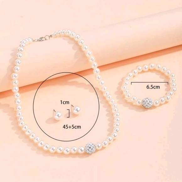 Faux Pearl Necklace, Earrings, and Bracelet Set - Picture 3 of 9